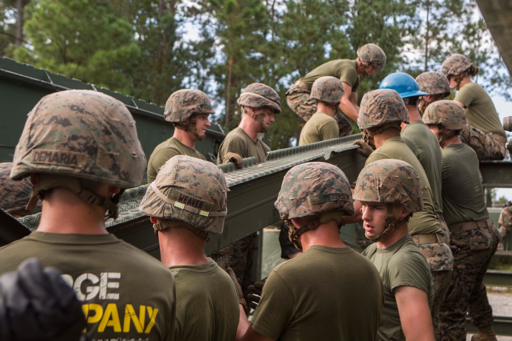 Command and construct: 8th ESB conducts bridge commanders course