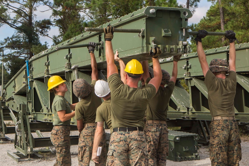 Command and construct: 8th ESB conducts bridge commanders course