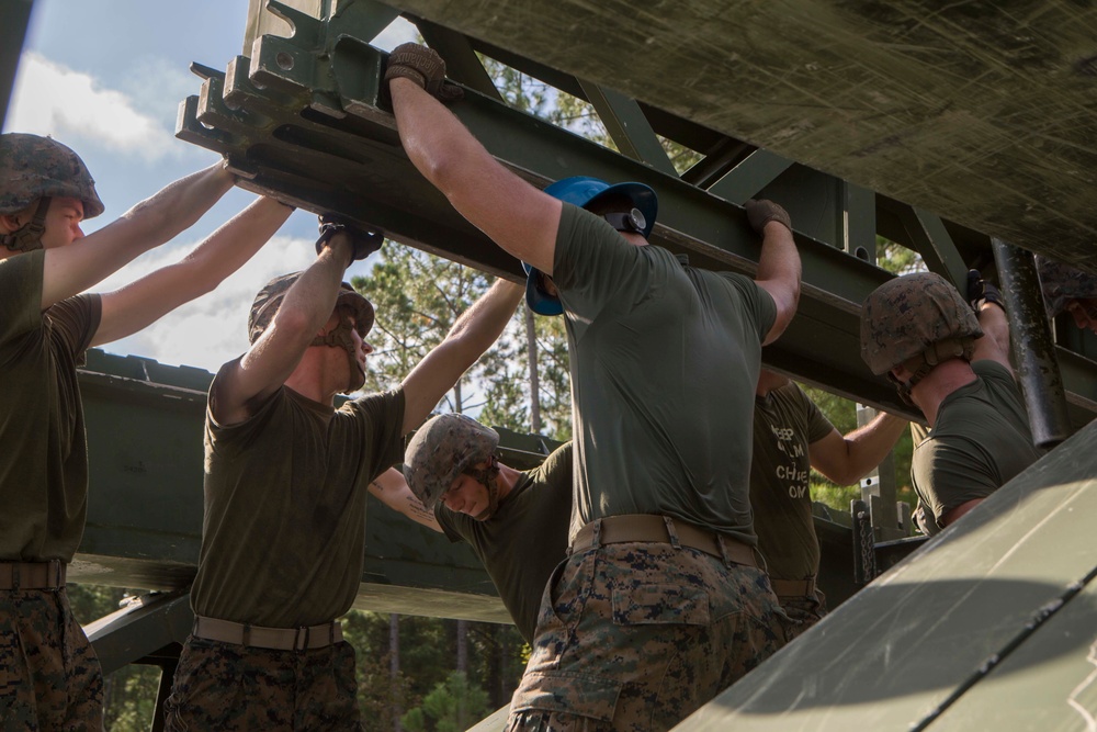 Command and construct: 8th ESB conducts bridge commanders course