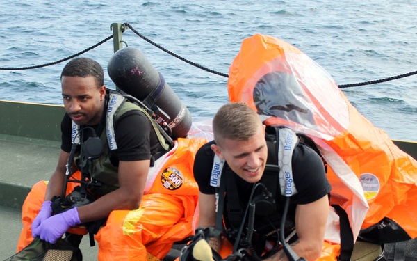 Michigan National Guard EM, CST, and MRBC exercise emergency operations in the Straits of Mackinac