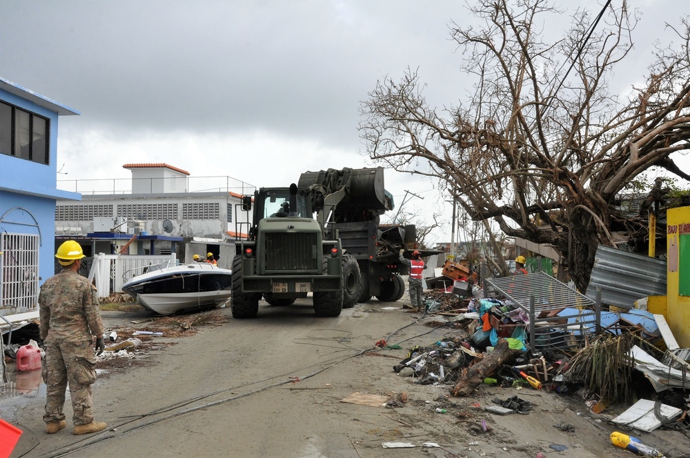 PRNG Goes on Road Clearing Mission after Hurricane Maria