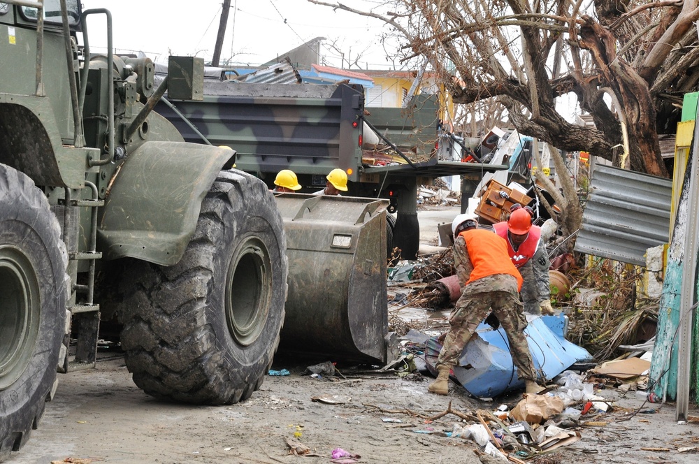 PRNG Goes on Road Clearing Mission after Hurricane Maria