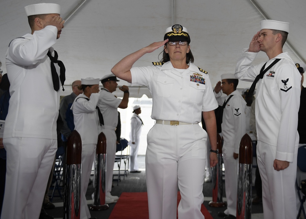 USS Momsen Change of Command