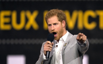 Prince Harry, Celebrities Honor Invictus Athletes at Closing Ceremony