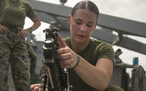 Gunners course aboard USS Pearl Harbor (LSD 52)