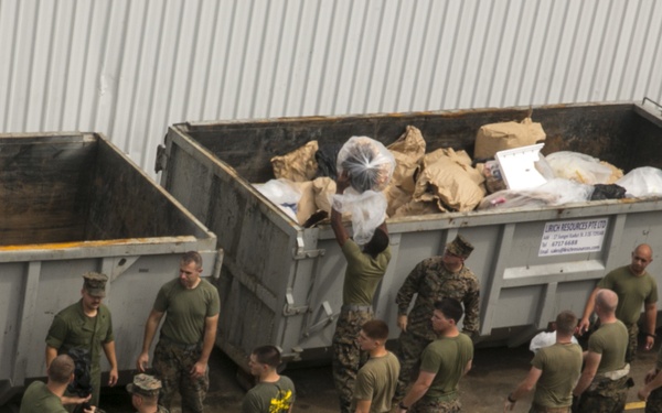 Replenishment-at-sea aboard USS Pearl Harbor (LSD 52)
