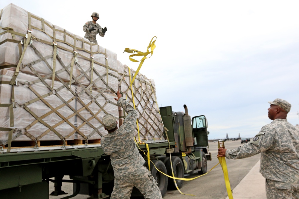 1st MSC assist FEMA with food, water distribution in Puerto Rico