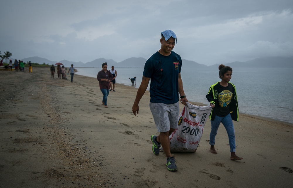 AFP, U.S. clean up Cuaresma Beach in the Philippines