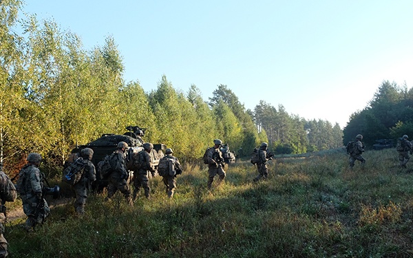 Battle Group Poland U.S. Soldiers Troop Live Fire