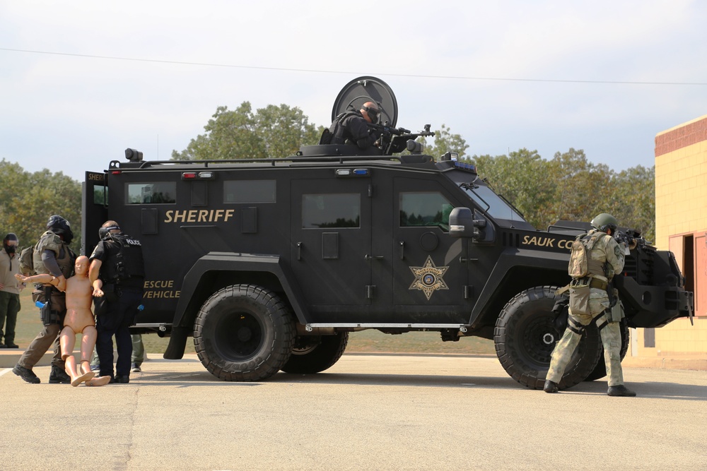 Dvids Images Multiple Law Enforcement Agencies Train At Fort Mccoy