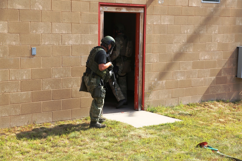 Multiple law-enforcement agencies train at Fort McCoy’s CACTF