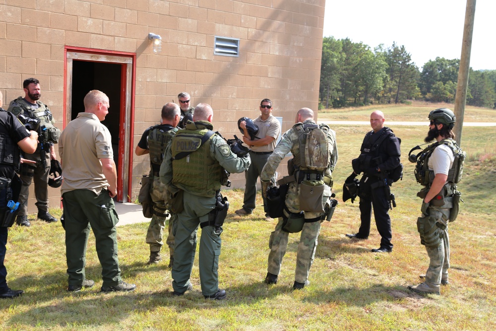 Multiple law-enforcement agencies train at Fort McCoy’s CACTF