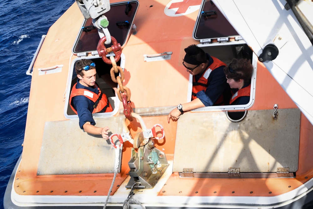 DVIDS Images USNS Comfort Small Boat Operations [Image 2 of 7]