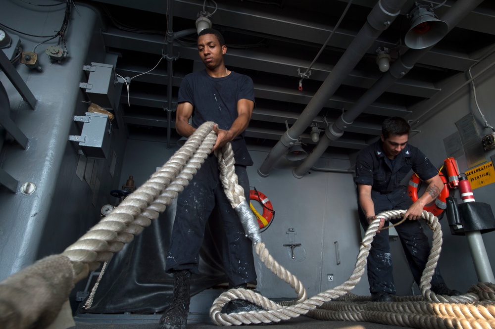 Nimitz Prepares to Pull into Port