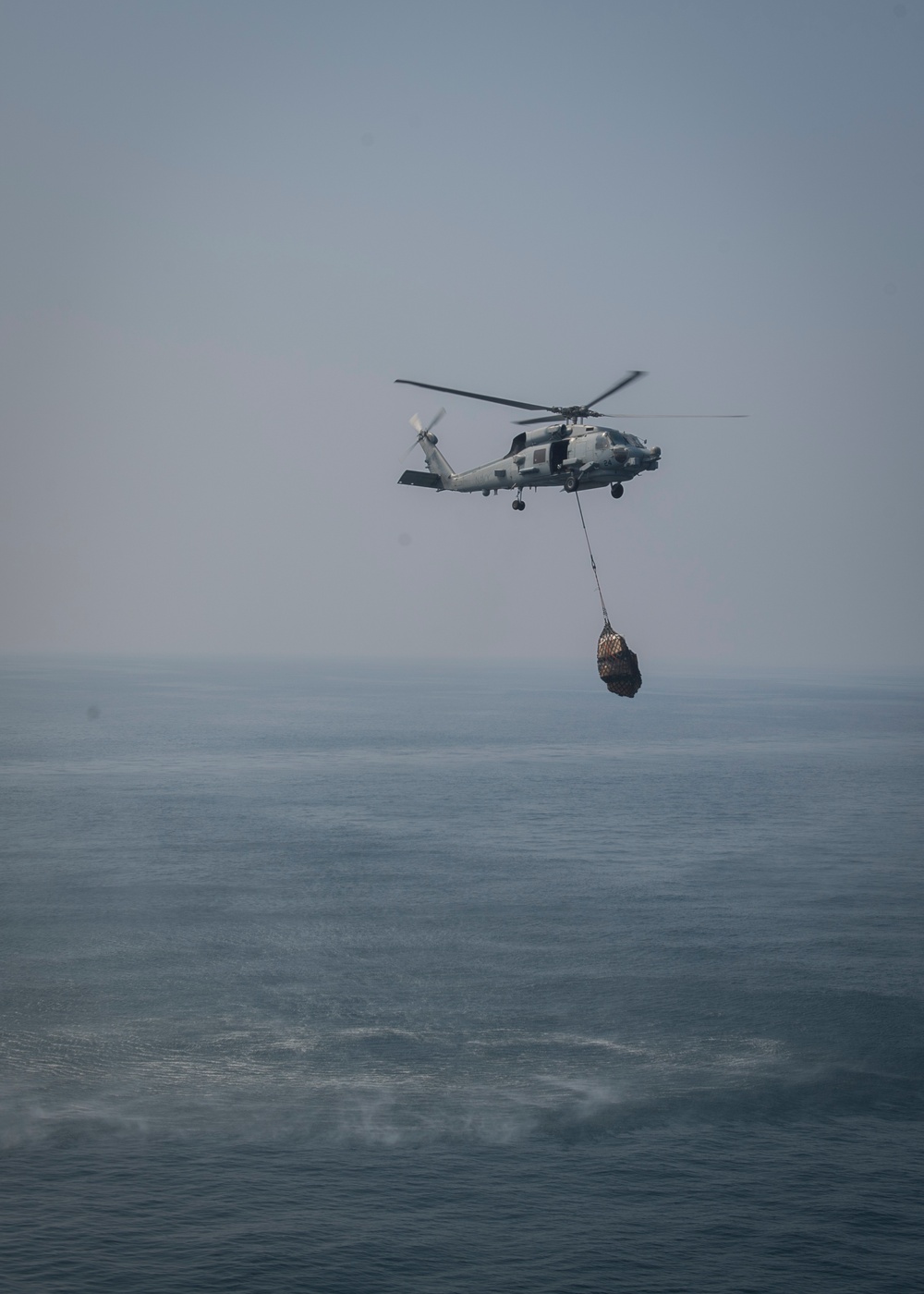 USS Lake Erie (CG 70 VERTREP with USNS Patuxent