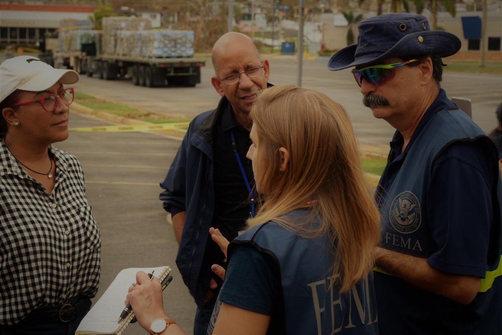 FEMA Workers Interact With Mayor