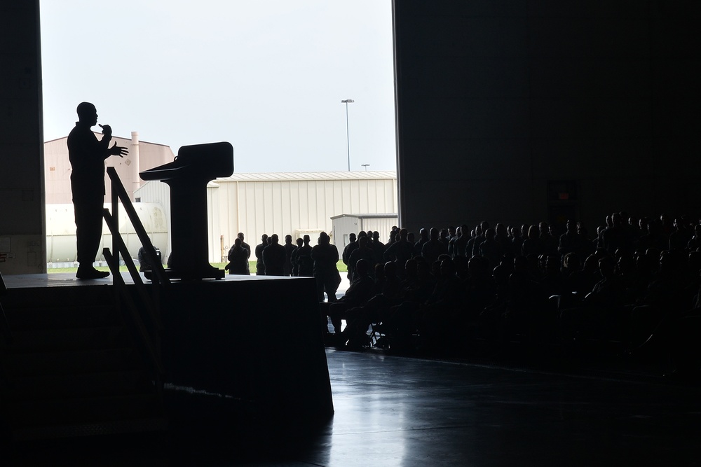 CMSAF visits Offutt