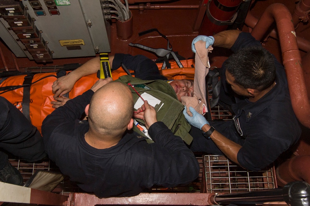 USS Shoup Medical Training Team drill