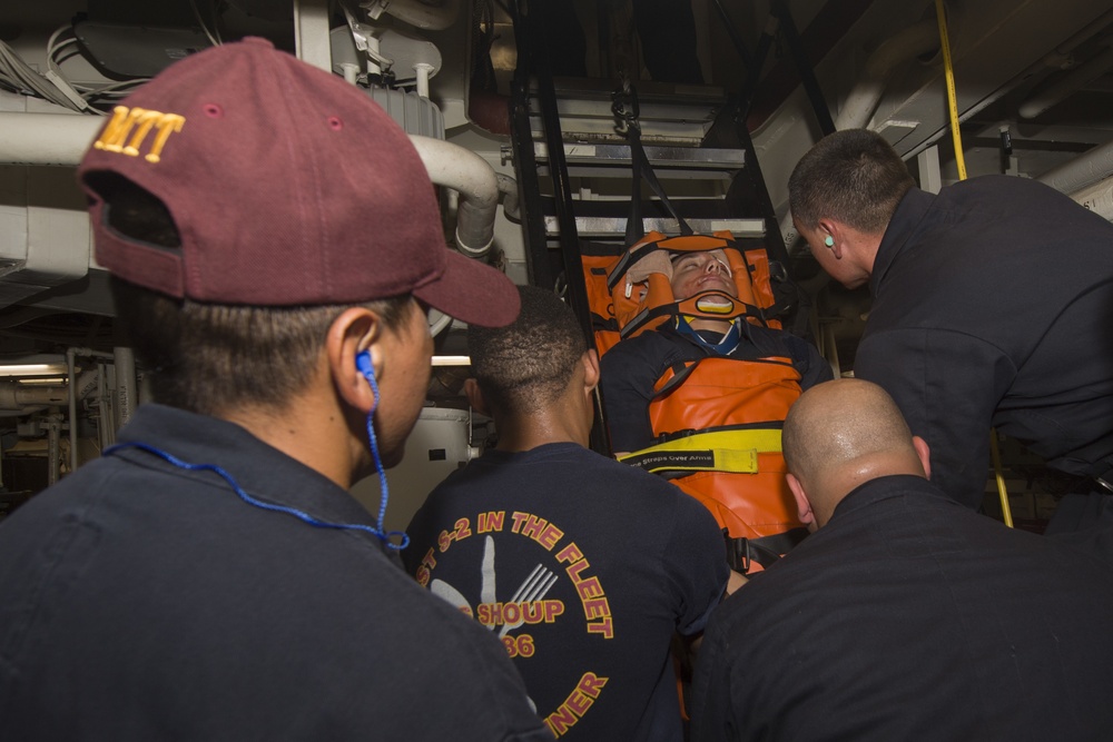 USS Shoup Medical Training Team drill