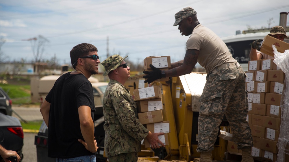 26th MEU assesses distribution centers in Puerto Rico