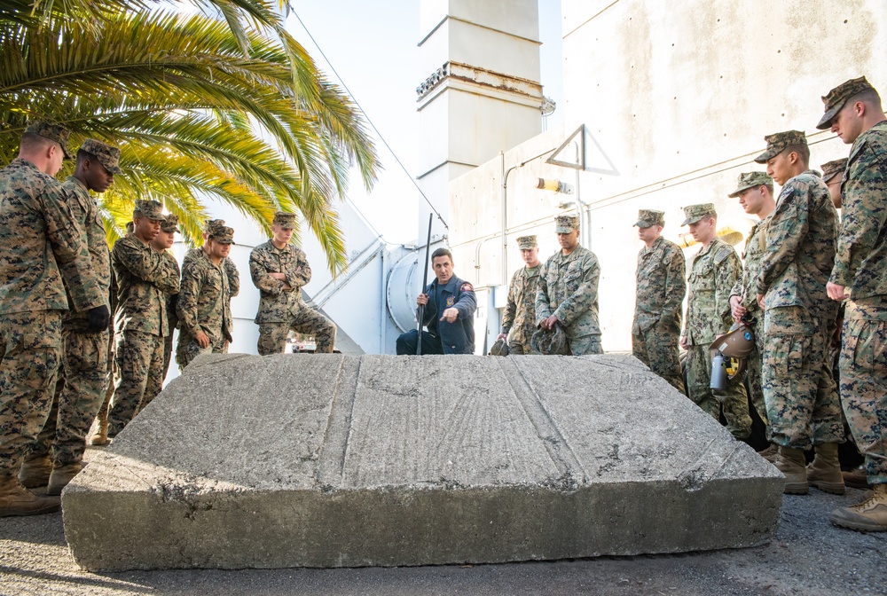 Sailors, Marines Learn Urban Search and Rescue Techniques