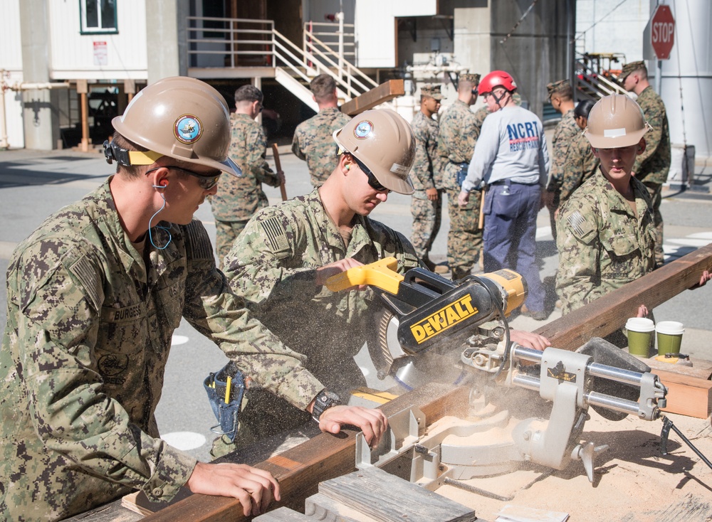 Sailors, Marines Learn Urban Search and Rescue Techniques