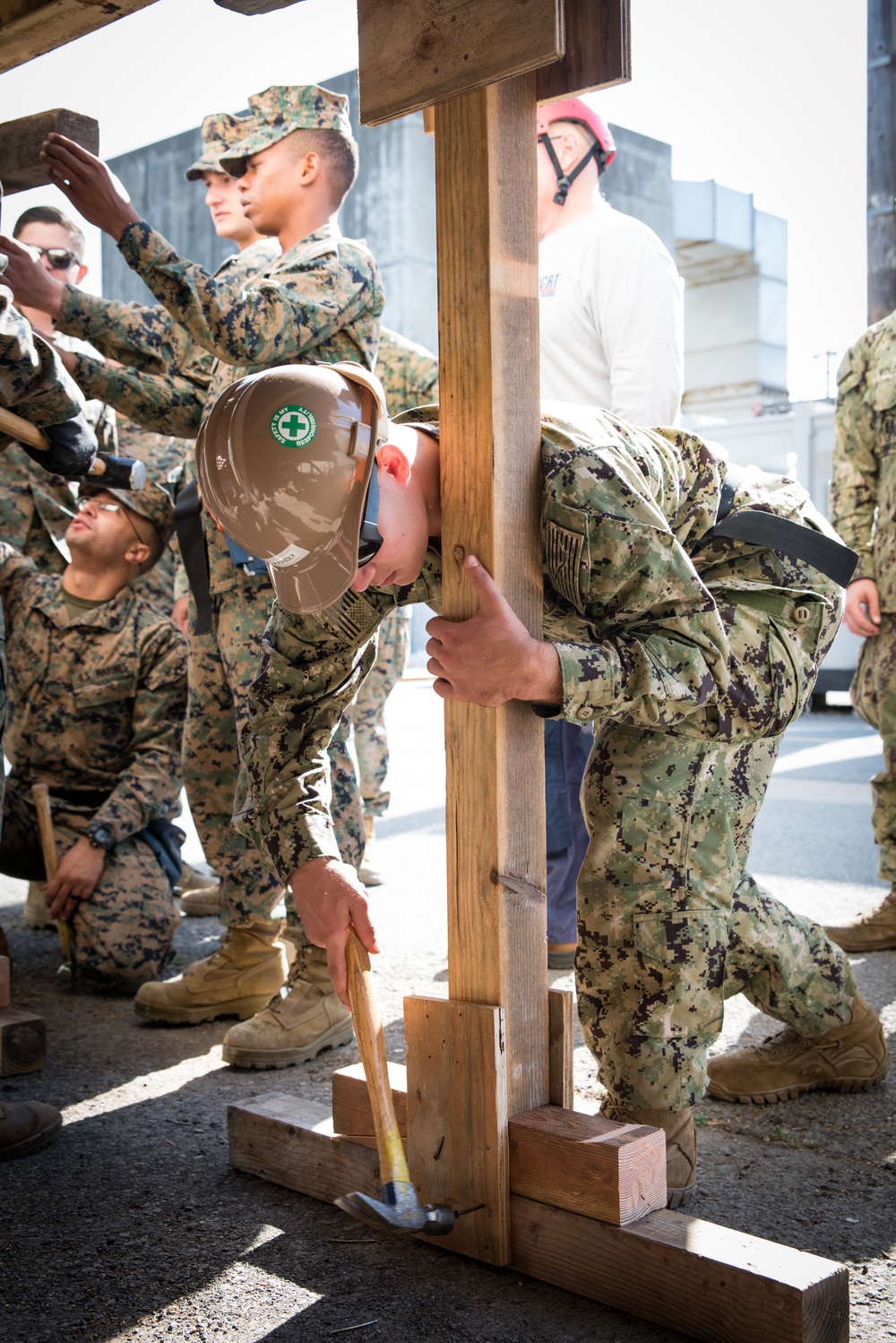 Sailors, Marines Learn Urban Search and Rescue Techniques