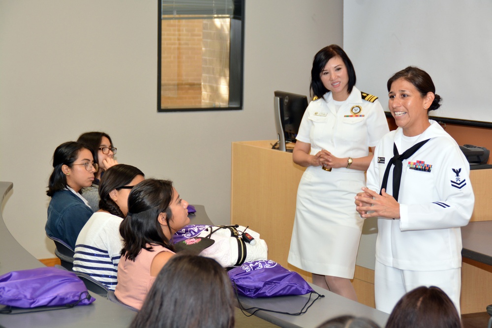 Navy hosts Latina Day Sessions at HESTEC 2017