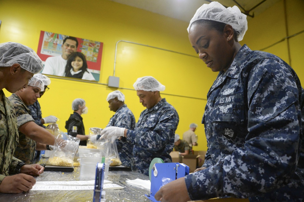 Sailors Volunteer at San Francisco Food Bank