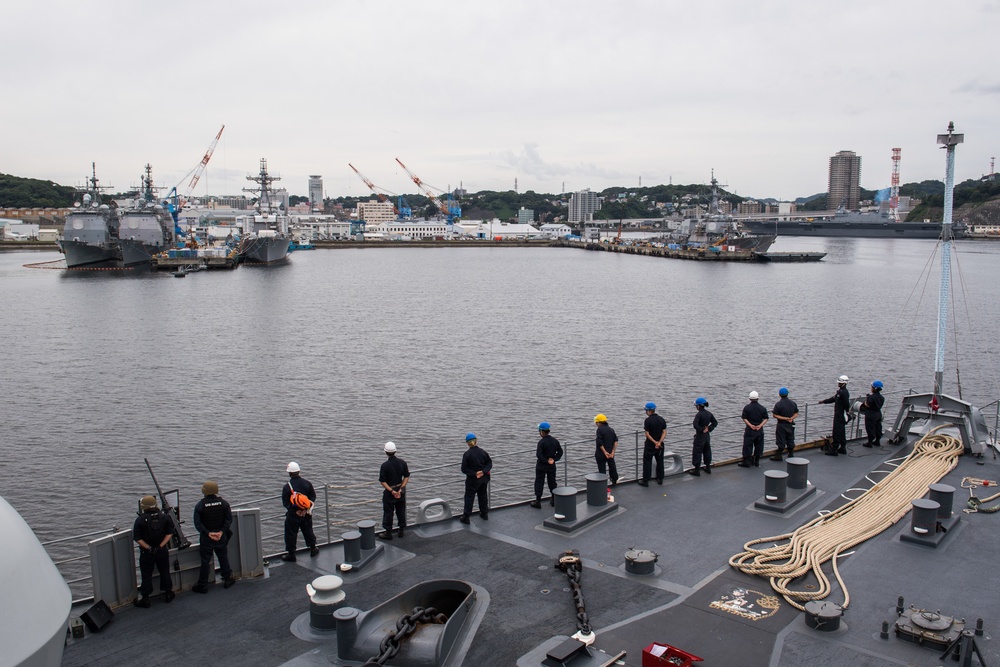 Ashland arrives in Yokosuka