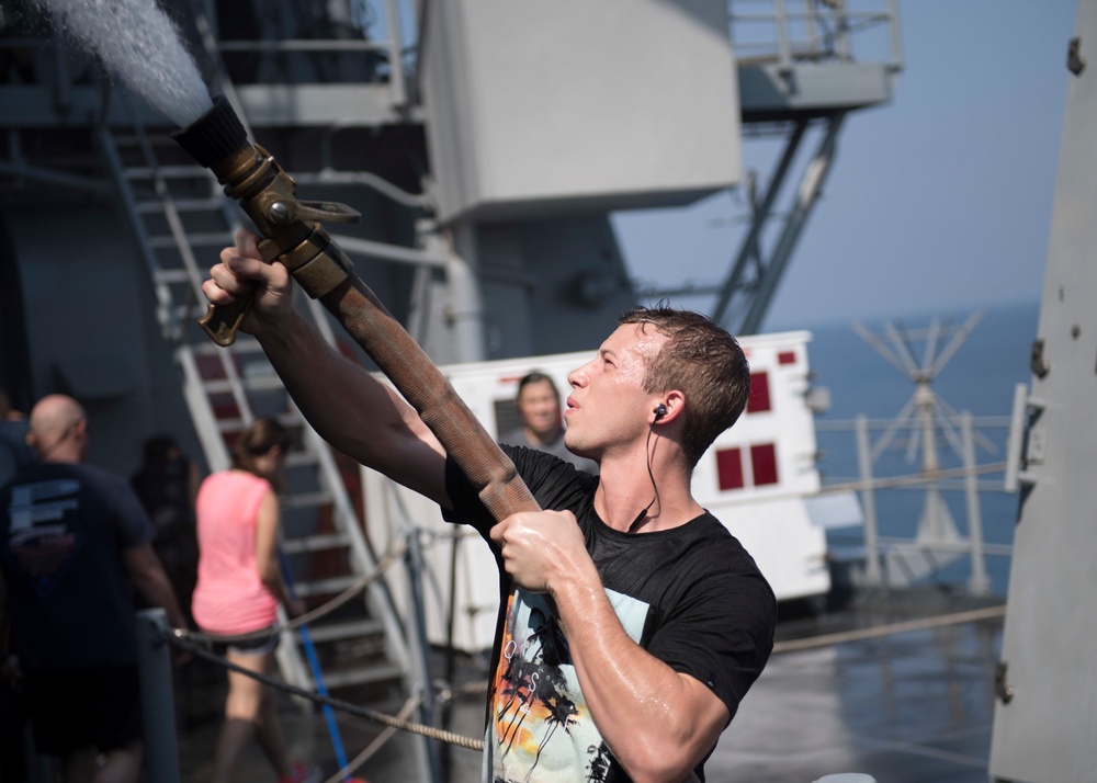 USS Lake Erie (CG 70) fresh water wash down