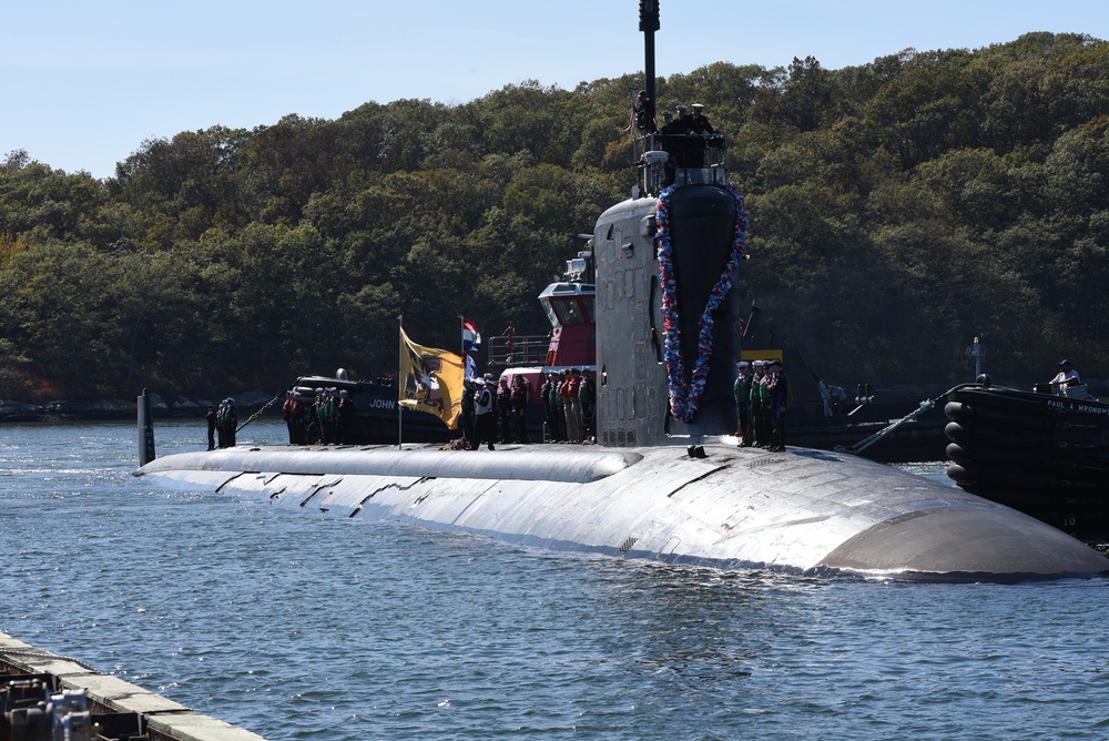 USS Missouri Returns from Deployment