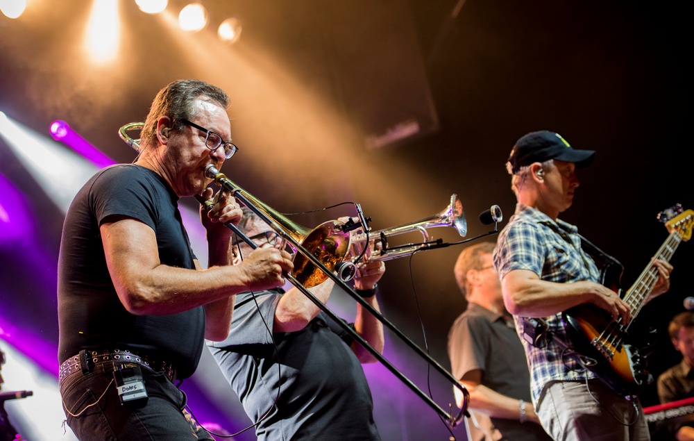 Gary Sinise, Lt. Dan Band rock 'n' roll Eglin