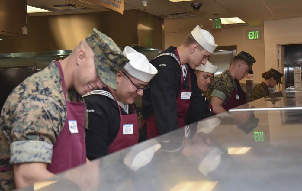 Sailors and Marines Volunteer at St. Anthony’s Kitchen