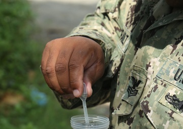 Navy Medical Professionals Share Vector Control Practices in Guatemala during SPS 17