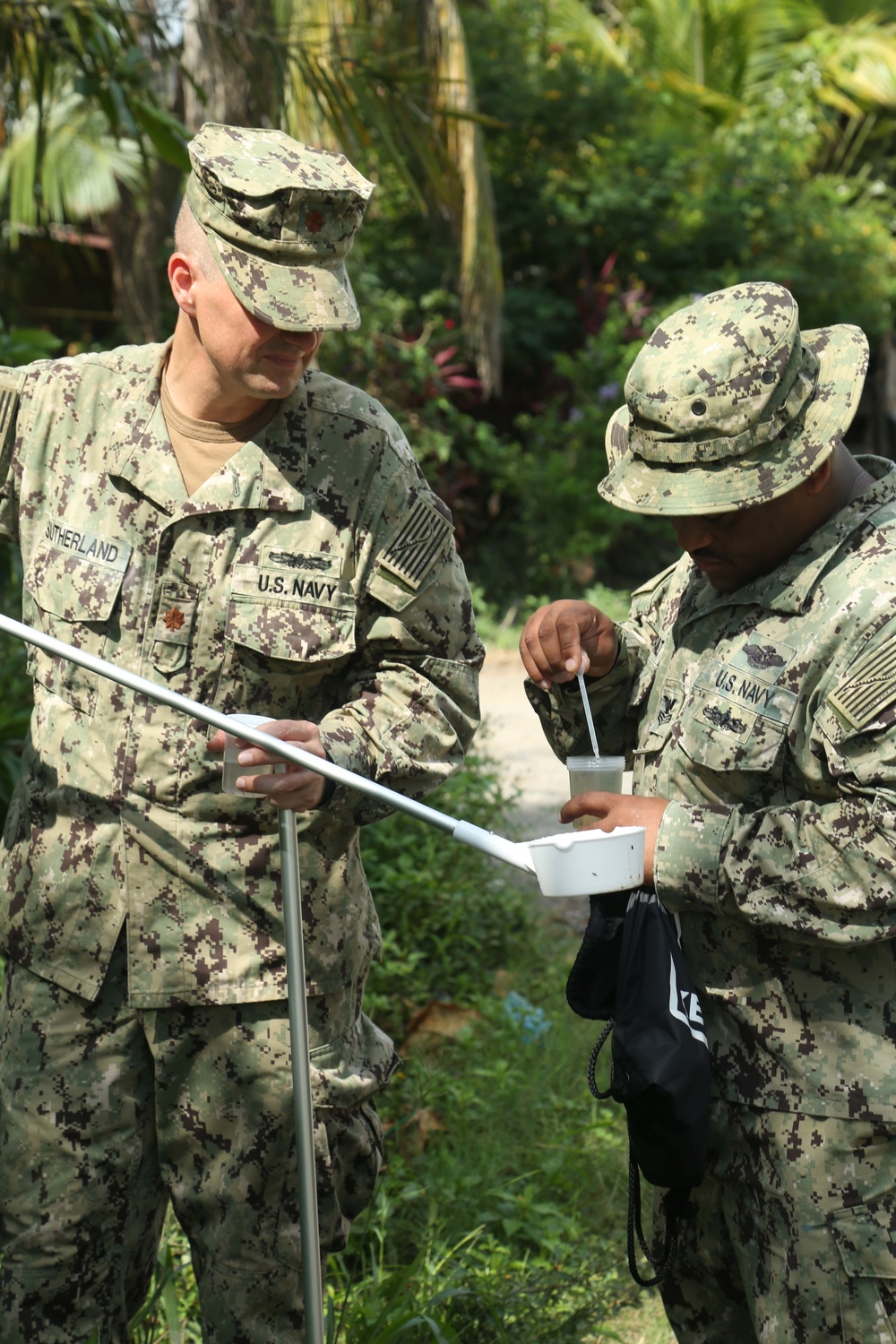 Navy Medical Professionals Share Vector Control Practices in Guatemala during SPS 17