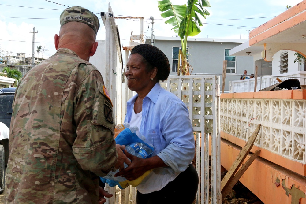 FEMA, DoD distribute water, food to Canóvanas Puerto Rico