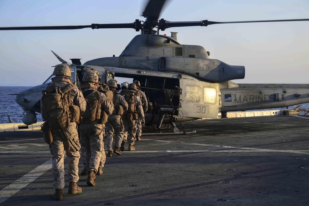 USS San Diego (LPD 22) Embarked Marines Prepare to Fly