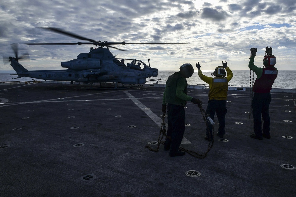 USS San Diego (LPD 22) Sailors Conduct Flight Operations