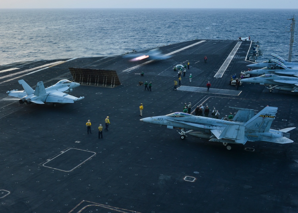 Nimitz Supports Operation Inherent Resolve