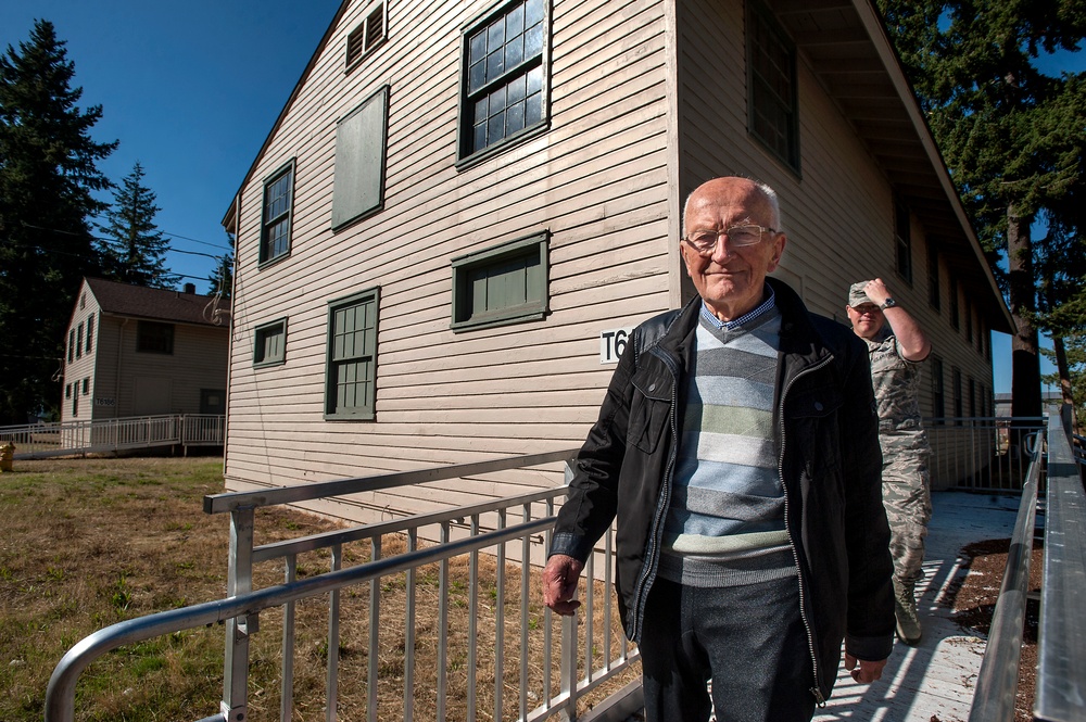 Former POW tours his old barracks