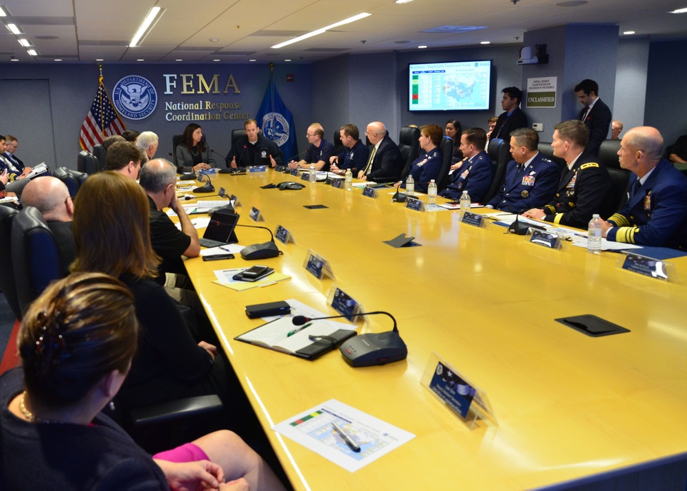 Congress members visit FEMA HQ