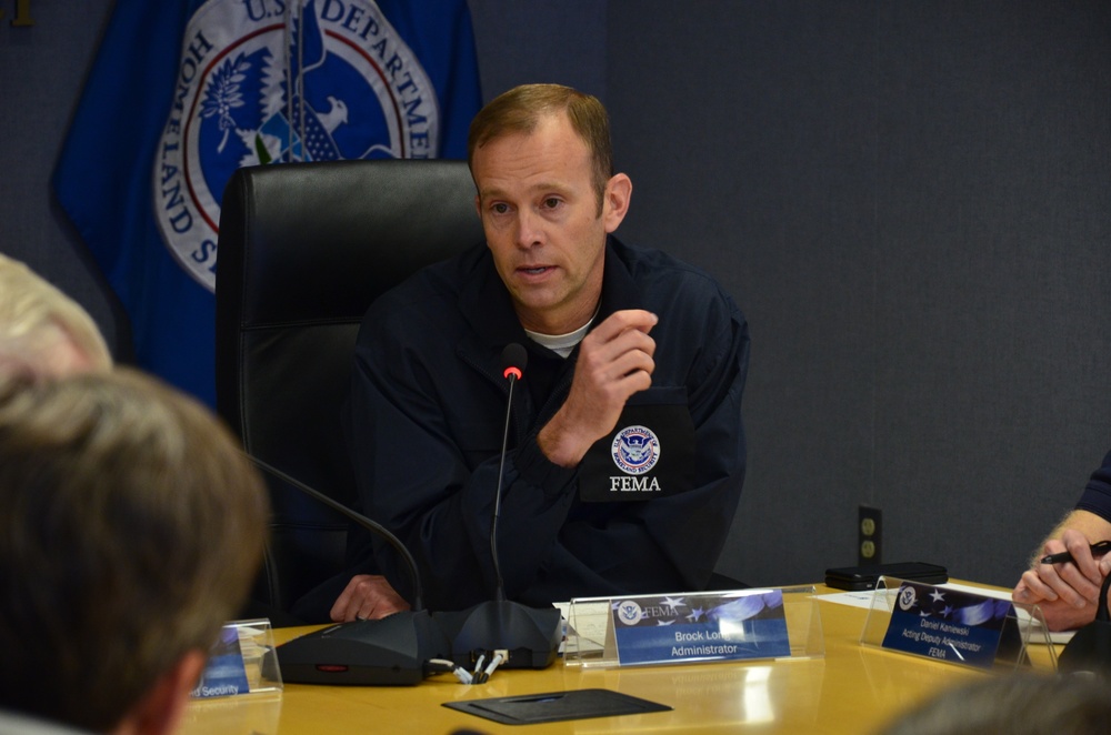 Congress members visit FEMA HQ