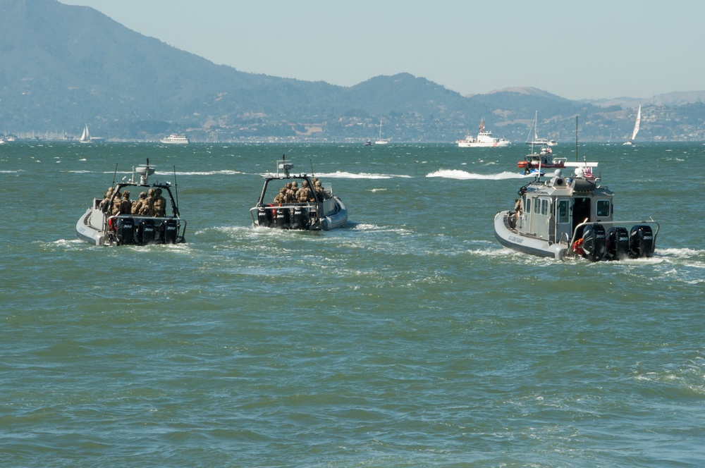 Coast Guard conducts security patrols during San Francisco Fleet Week