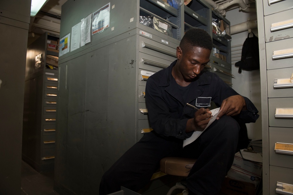 USS Lake Erie (CG 70) Sailor completes inventory