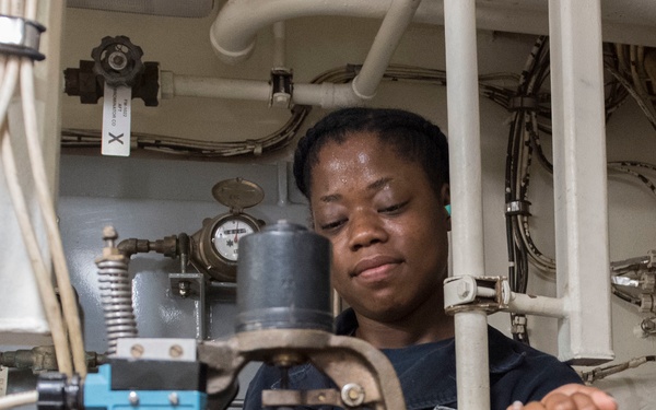 USS Lake Erie (CG 70) Engineer