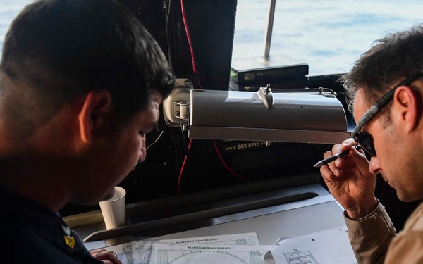 USS San Diego (LPD 22) Sailors Create Manuevering Board