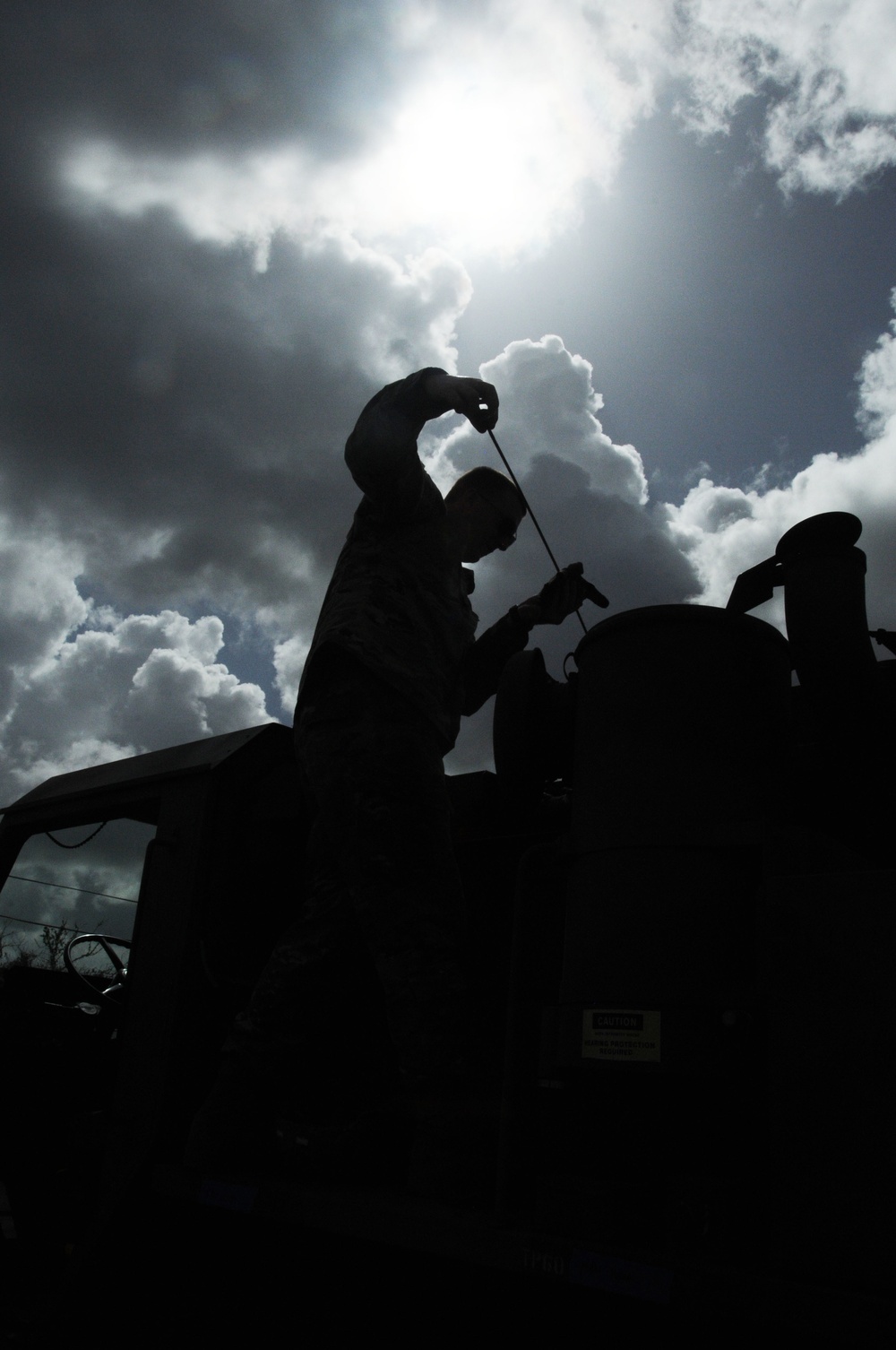 185th Aviation Brigade Soldiers provide fuel for military units