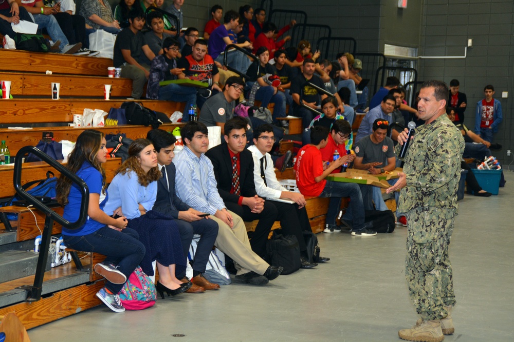 DVIDS - Images - Navy Continues To Spark Students’ Interest In STEM ...