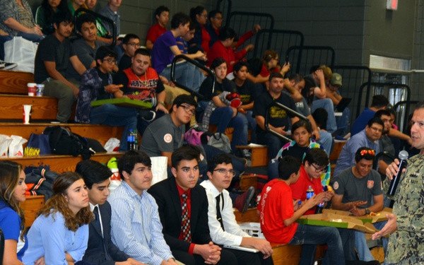 Navy continues to spark students’ interest in STEM with HESTEC SeaPerch Challenge